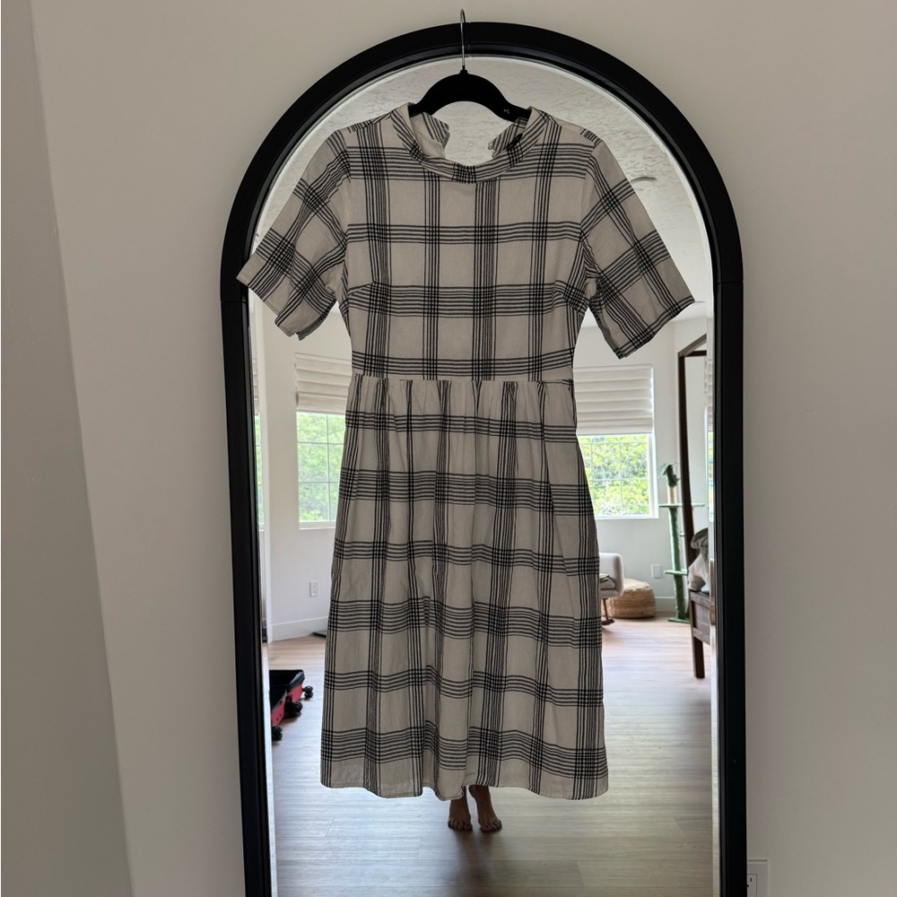 Roolee Monochrome Checkered Top